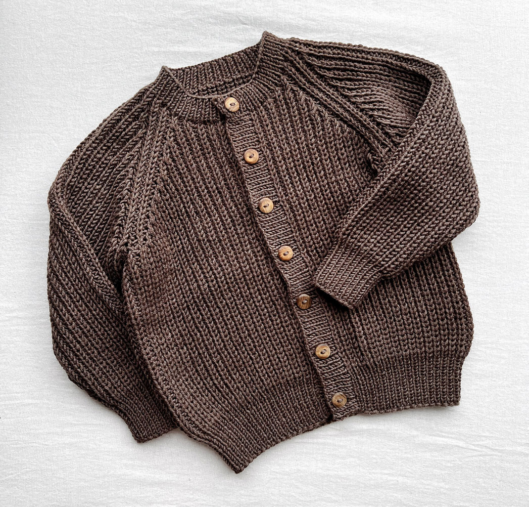 Strikkekit Freja Cardigan 2753 fra Hjertegarn 12 år