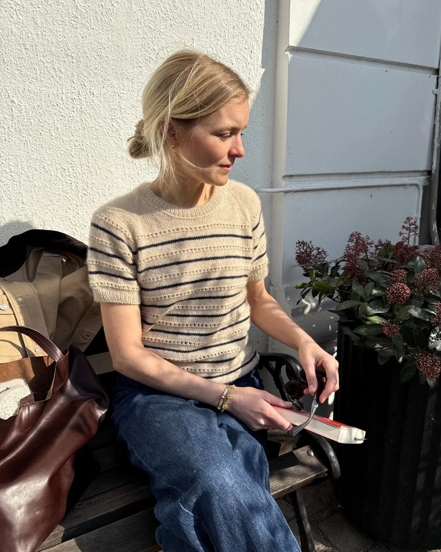 Strikkekit Ida Tee fra PetitKnit Strikkekit Ida Tee Str. 2XL - overvidde 125 cm.
