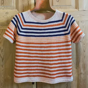 Strikkekit Liv Sommer bluse fra hannelarsenstrik.dk