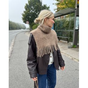 Nora Neck fra PetiteKnit