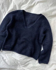 Strikkekit Kumulus Bluse V-Neck fra PetiteKnit 5XL - overvidde 156 cm.